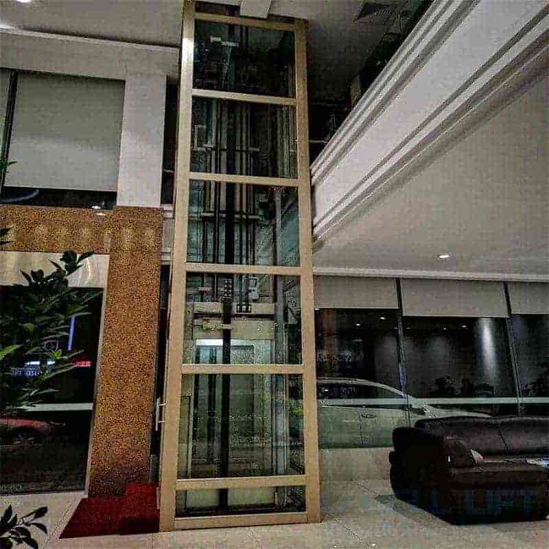 小型载人电梯