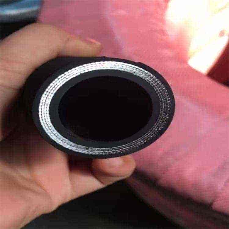 钢丝缠绕高压胶管的产品特点