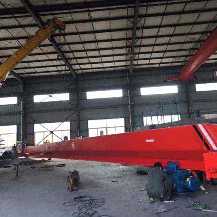 桥式起重机的安全维护注意事项